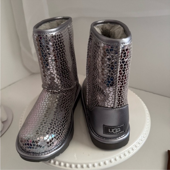 UGG Metallic Silver Boots - Picture 6 of 7